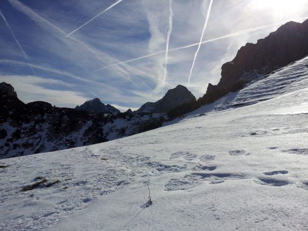 Schneebedeckte Wanderwege