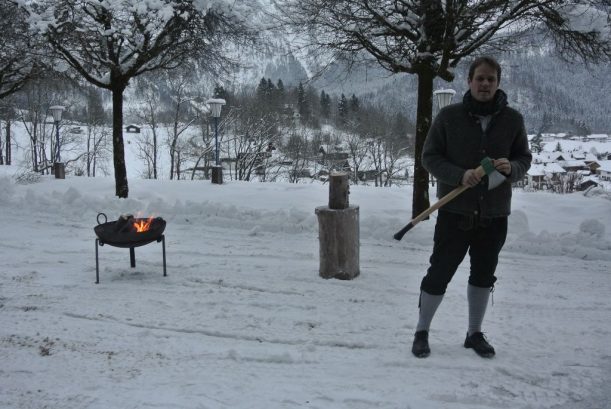 Holzhacken als eine Art der Bewegung