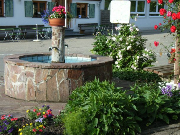 Dorfbrunnen Oberthalhofen