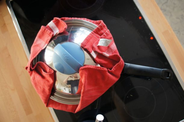 Kochende Dampfnudeln