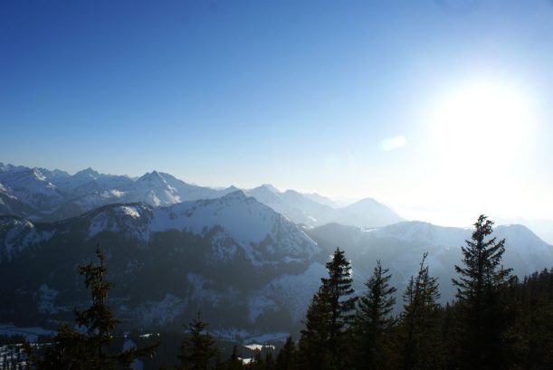 Blick auf die Tiroler, Schweizer und Alghäer Alpen vom Breitenberg aus