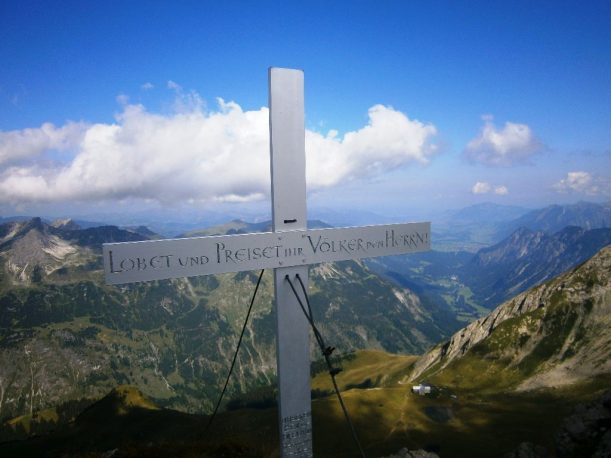 Blick hinunter gen Norden, ins Illertal.