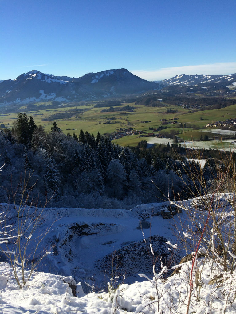 Blick ins Tal in den Allgäuer Alpen