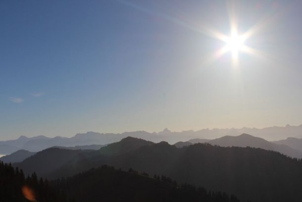 Herrlicher Sonnenuntergang in den Bergen der Allgäuer Alpen