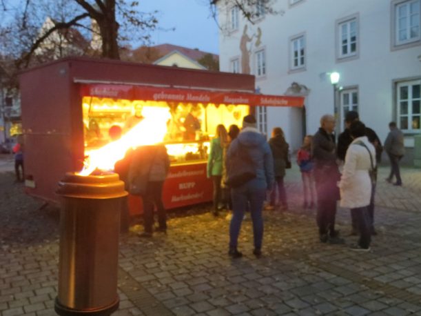 Feuer wärmen die Hände, Lichter das Herz. (Foto: Christoph Thoma)