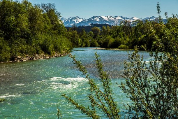 Die Iller vor Traumkulisse auf der Radrunde Allgäu.