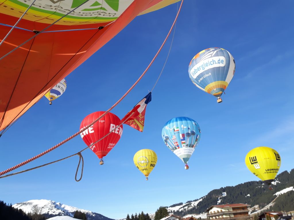 Ballonstart Ballonfestival Tannheimer Tal