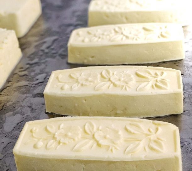 Butter-Trilogie Teil 1: Butterherstellung auf der Sennalpe - Allgäuer ...