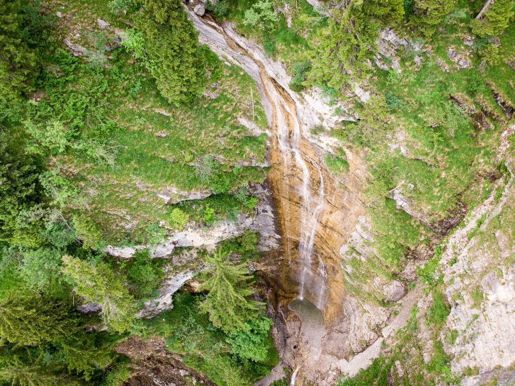 Der Schleierwasserfall aus Drohnen-Perspektive 